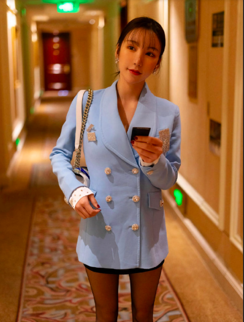 职业OL风的宅男女神周于希丝袜美腿诱惑图片