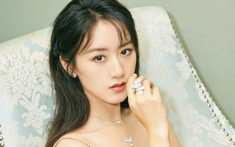 中国美女明星袁冰妍桌面壁纸图片 2