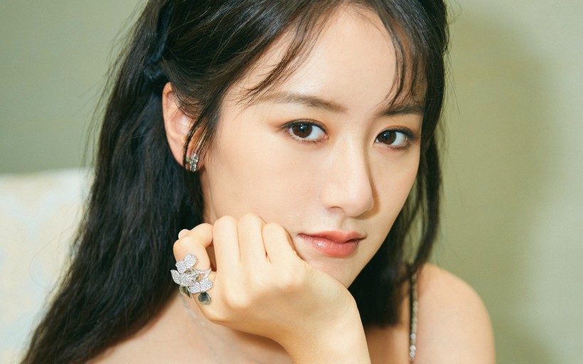中国美女明星袁冰妍桌面壁纸图片 4