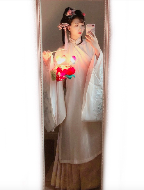 二次元古装美女图片 9