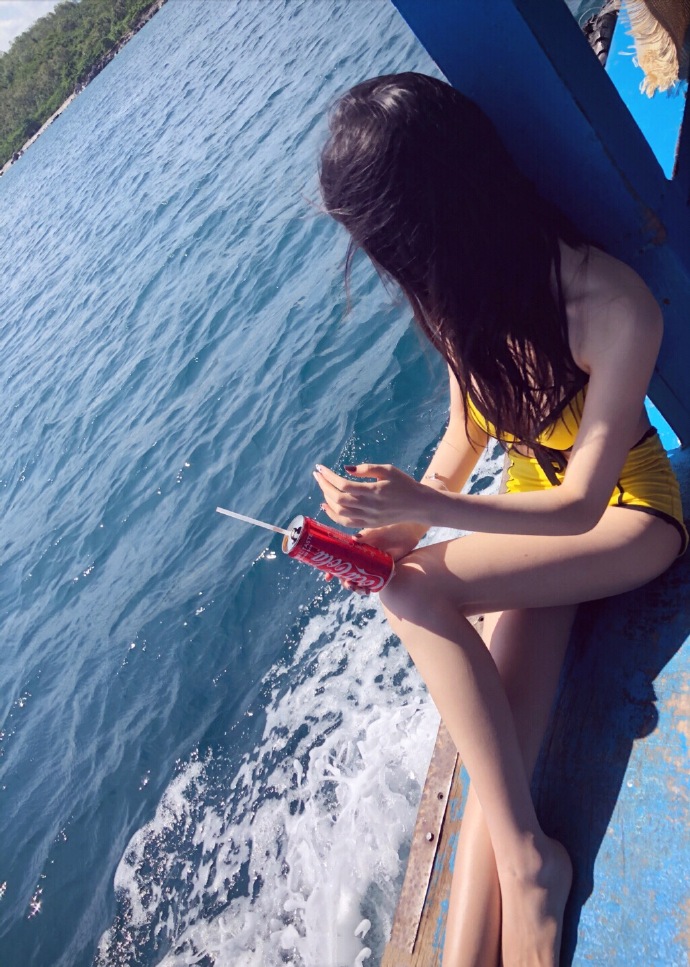 超好看的极品美女自拍生活照图片 4