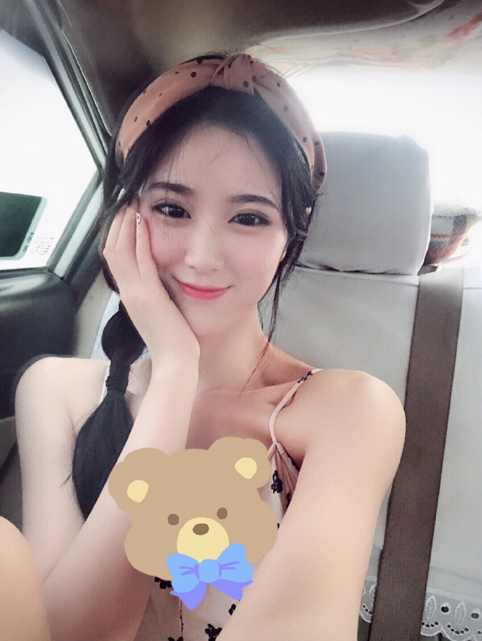 超好看的极品美女自拍生活照图片 9