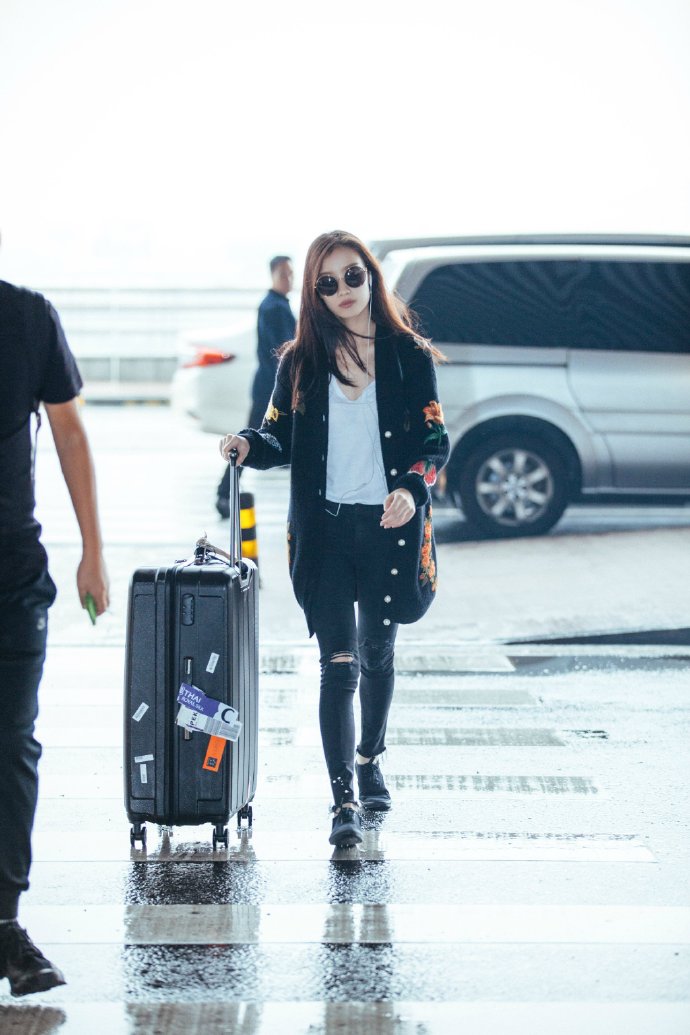 亚洲美女明星倪妮机场街拍图片 5