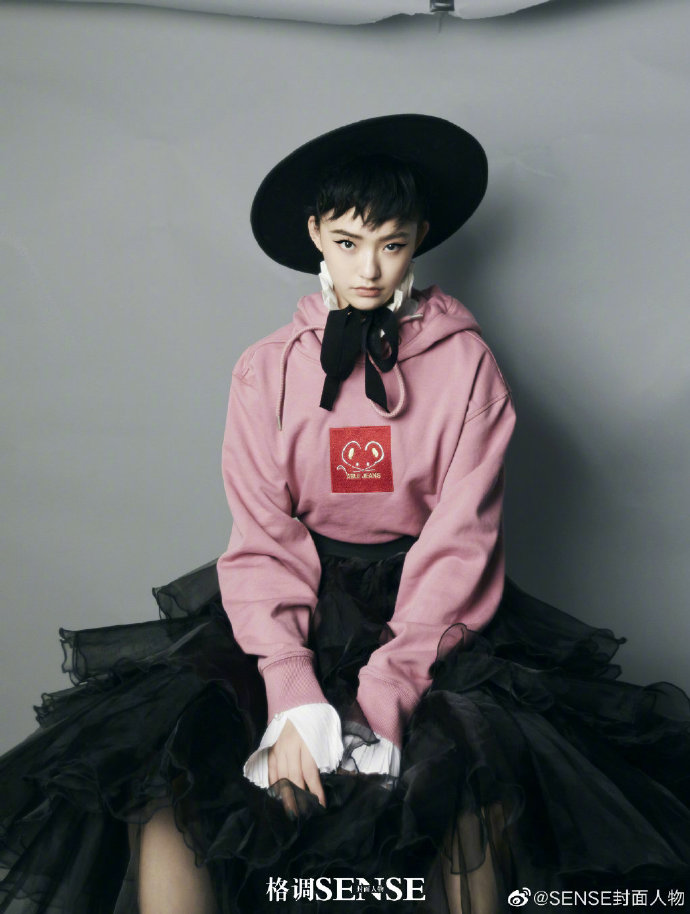 亚洲美女明星林允赫本风大片图片 5