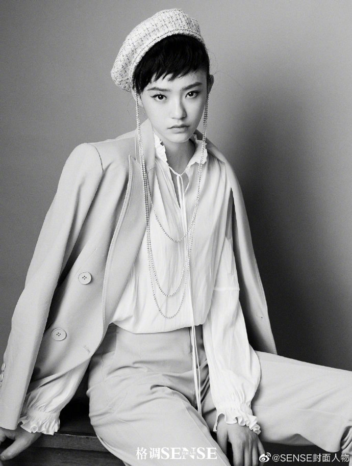亚洲美女明星林允赫本风大片图片 7
