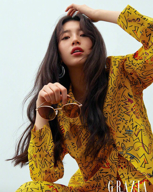 韩国美女明星裴秀智《GRAZIA》御姐风画报图片 7