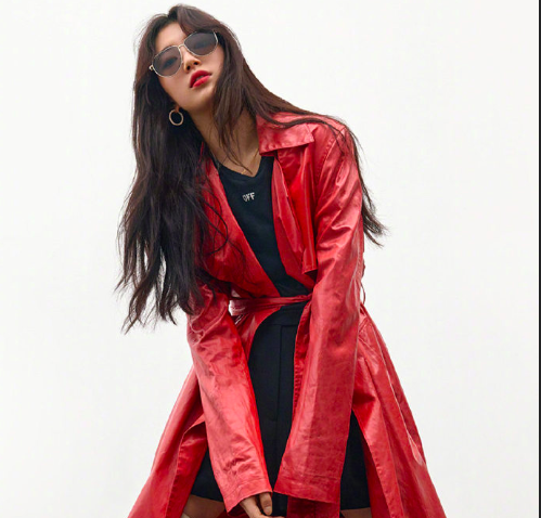 韩国美女明星裴秀智《GRAZIA》御姐风画报图片 8