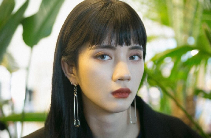 韩国美女麻豆闵智媛迷离的慵懒感图片 9