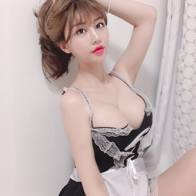 韩国美女BJ主播丰满好身材图片 9