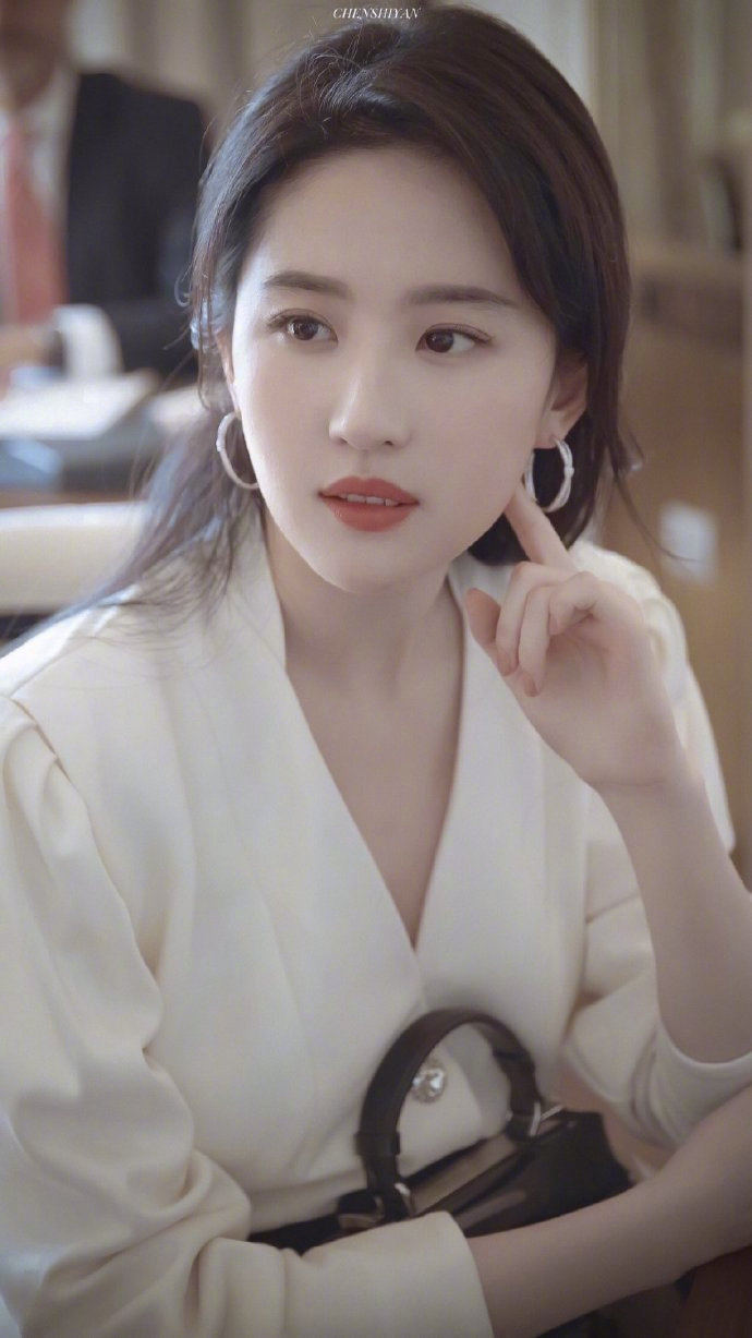 中国美女明星刘亦菲小仙女白衣飘飘图片 3