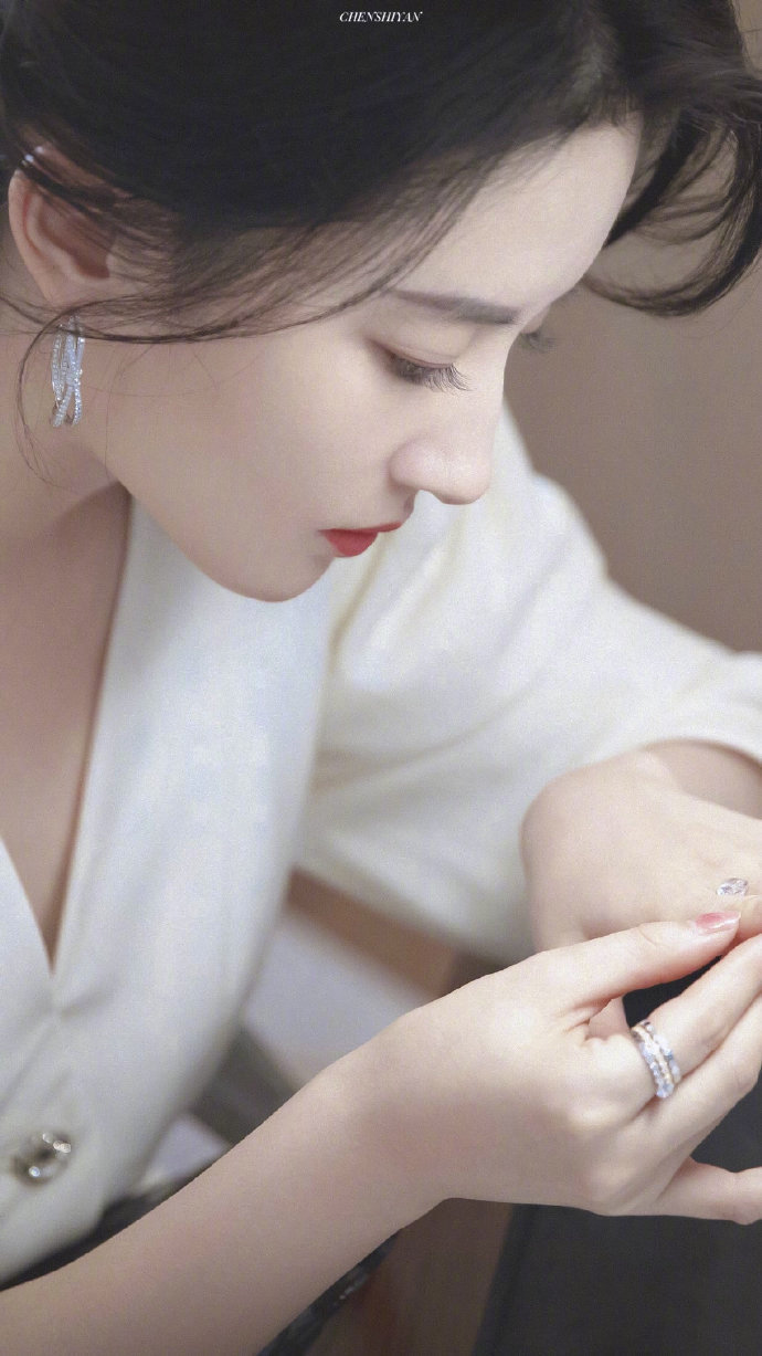 中国美女明星刘亦菲小仙女白衣飘飘图片 5