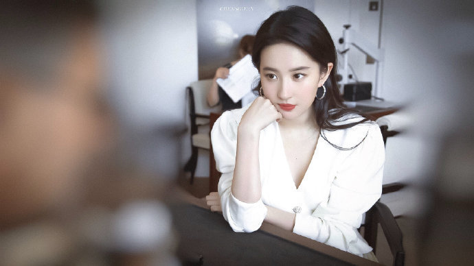 中国美女明星刘亦菲小仙女白衣飘飘图片 7