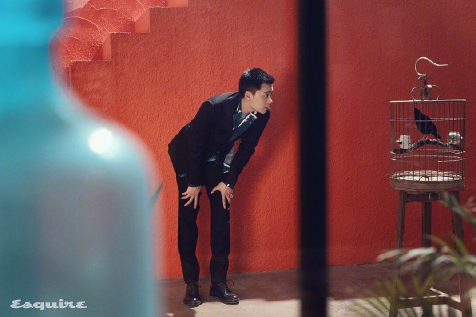 男明星李易峰登上《时尚先生》3月刊封面图片 4
