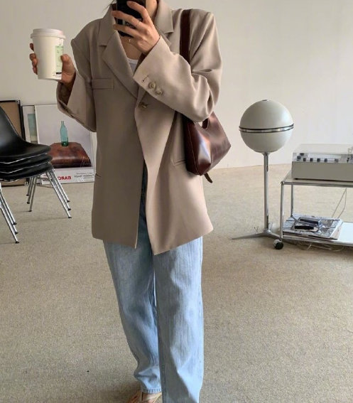 初春的大地色色系服装搭配参考 3