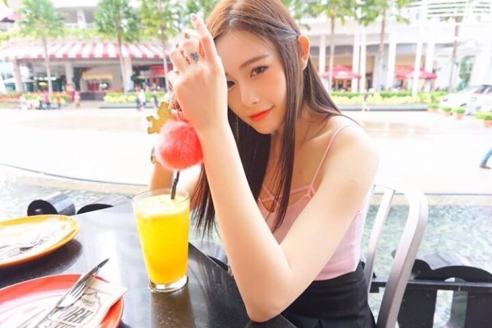 高颜值极品美女销魂光溜溜湿身图片 4