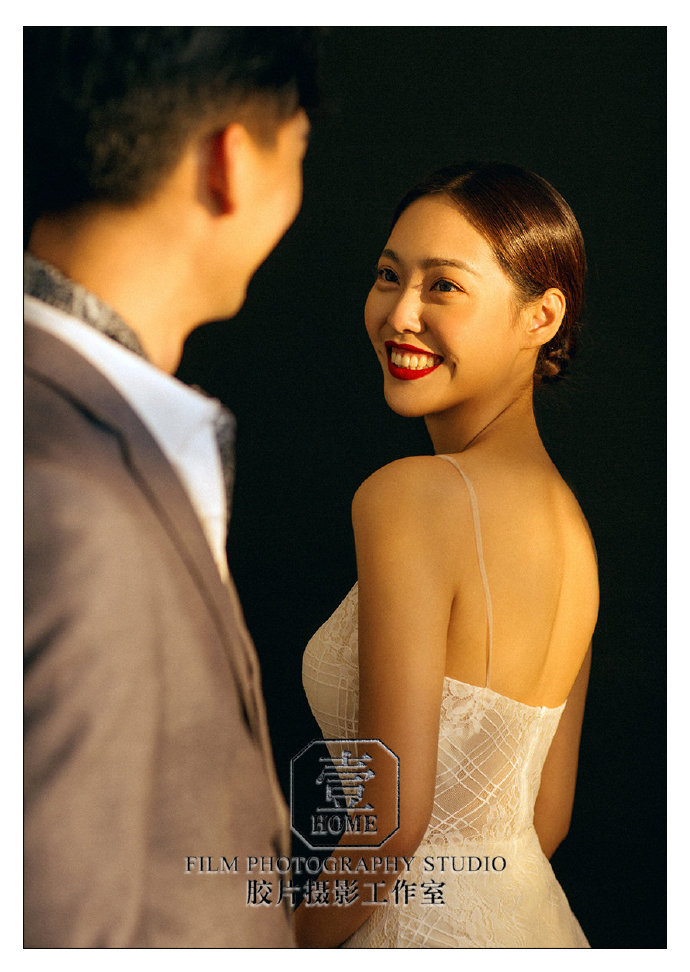 复古胶片老照片婚纱照图片