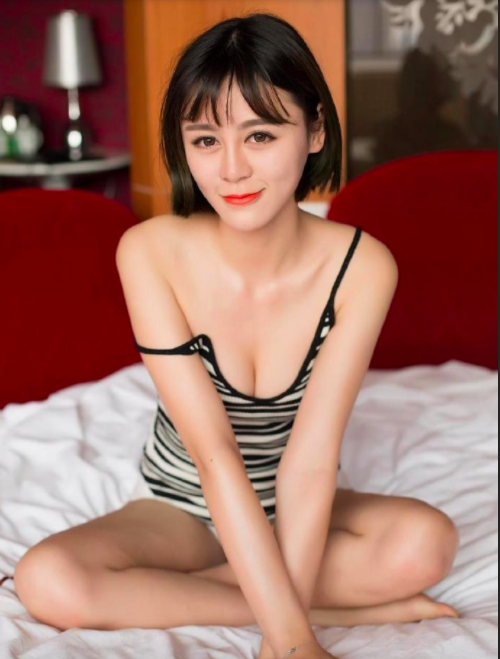 性感短发美女汪萌萌床上勾魂诱惑忍得住不 9