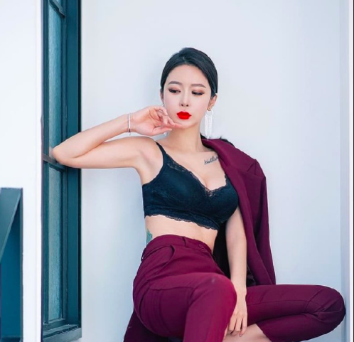可萌可冷艳清新的女孩最撩人图片 2