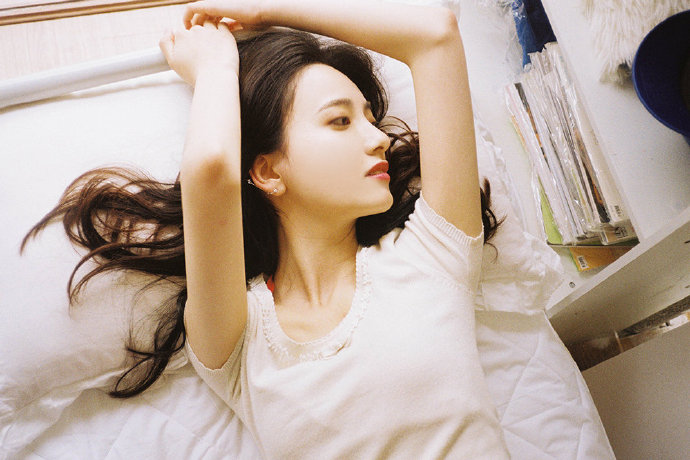 极品清纯美女居家私房照写真 6