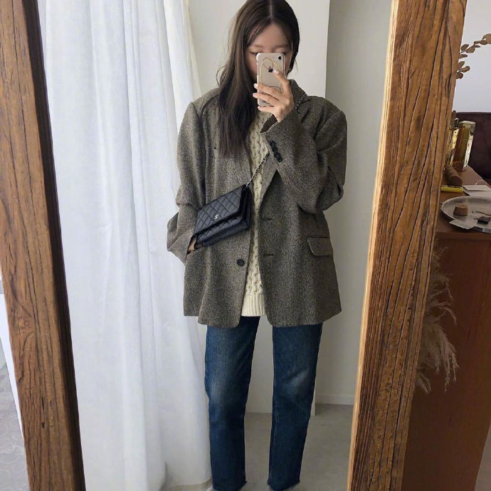 初春通勤穿搭 上班族春天服装搭配图片 5
