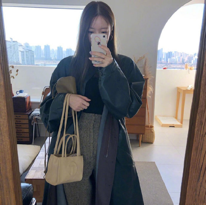 初春通勤穿搭 上班族春天服装搭配图片 9