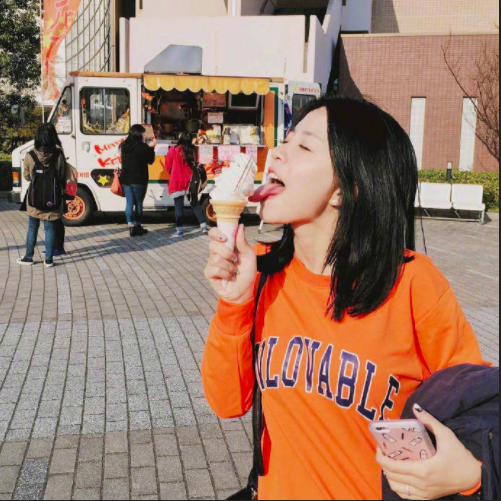 齐肩发清新的小女孩甜美街拍可爱图片 10