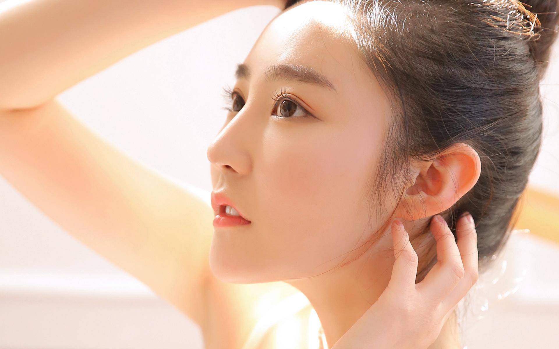 舞蹈室里的清纯美女阳光高清图片 4