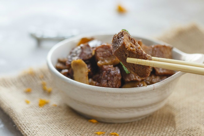 家常菜食谱卤牛肉的家常做法