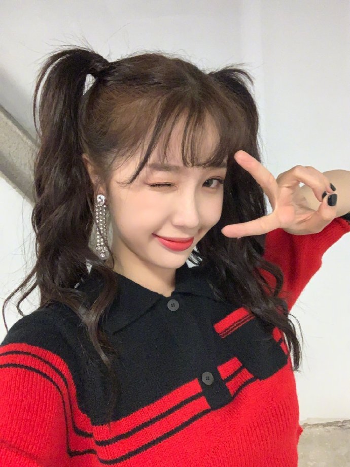 中国女明星的双马尾造型图片 6