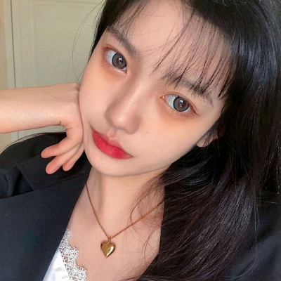 长头发美女头像图片 漂亮的微信头像图片 3
