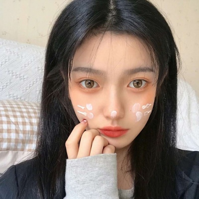 长头发美女头像图片 漂亮的微信头像图片 7