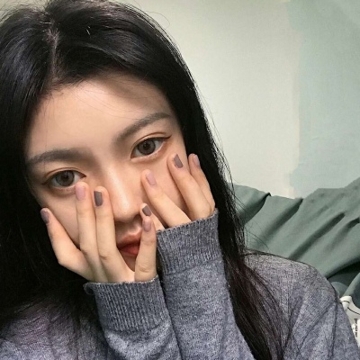 长头发美女头像图片 漂亮的微信头像图片 9