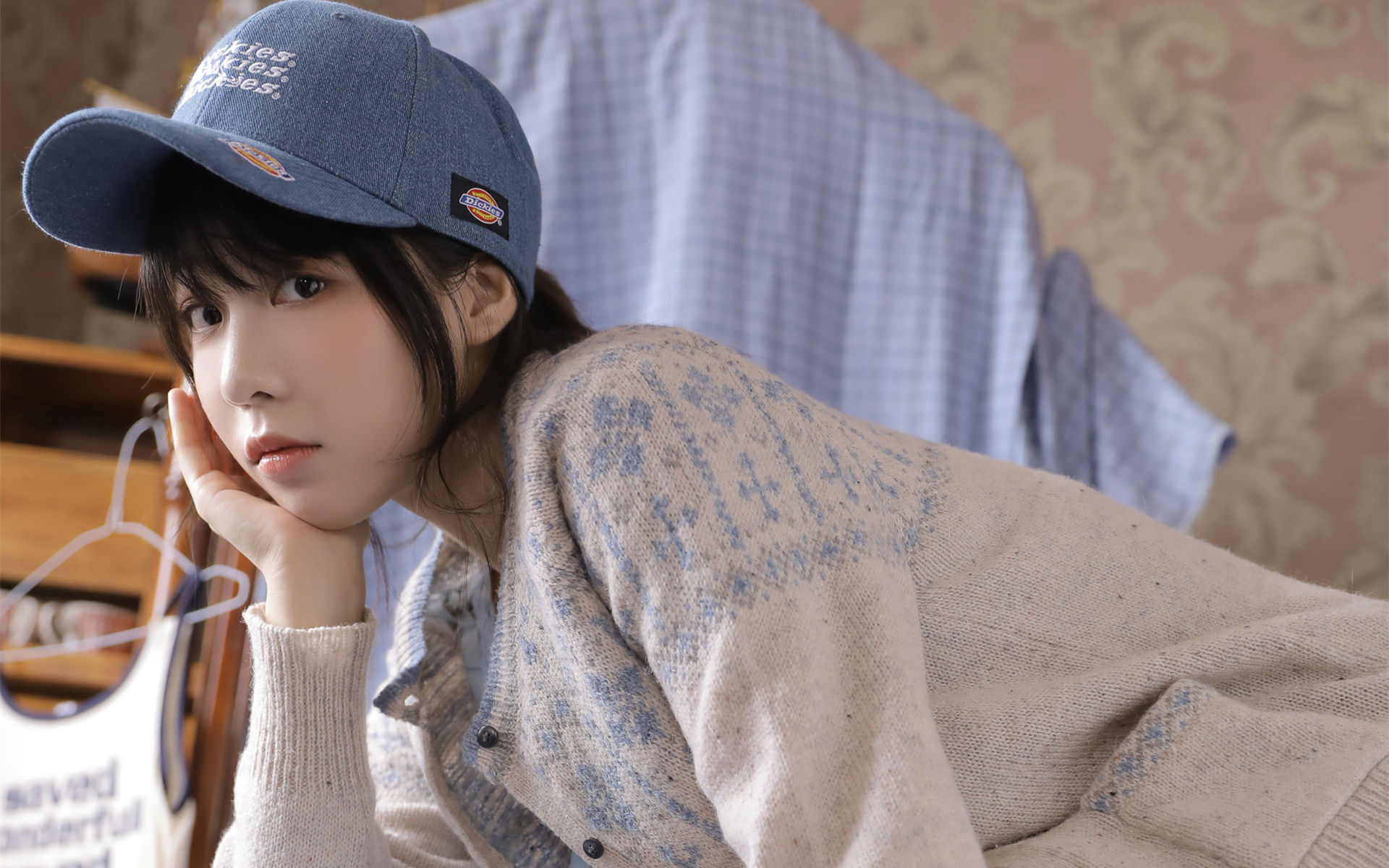 元气少女美女校花桌面壁纸图片 2