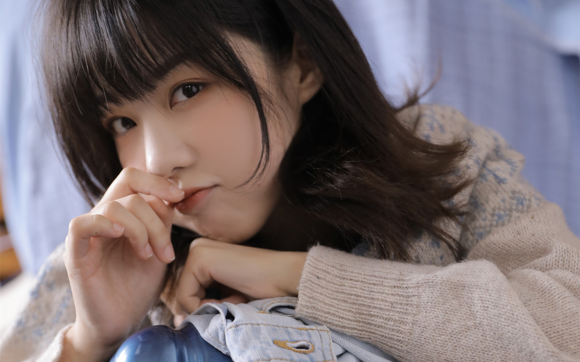 元气少女美女校花桌面壁纸图片 9