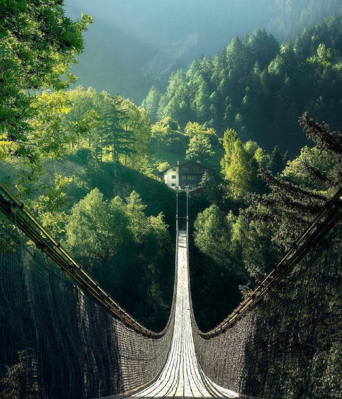 瑞士没出天际的风景图片 9