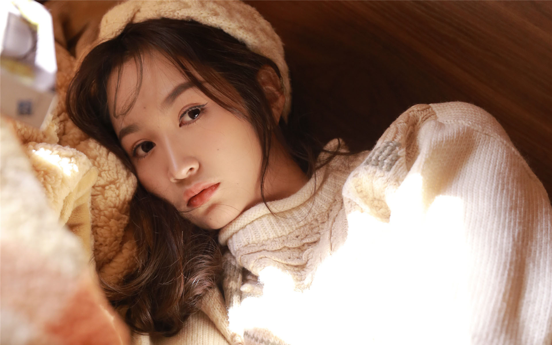 邻家女孩唯美写真图片桌面壁纸 2