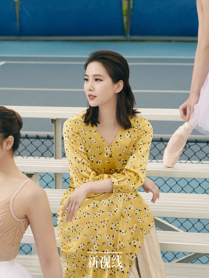 美女明星刘诗诗《新视线 》优雅清新封面图片 6