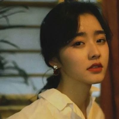 2020最火头像图片 高冷复古女生头像图片 4