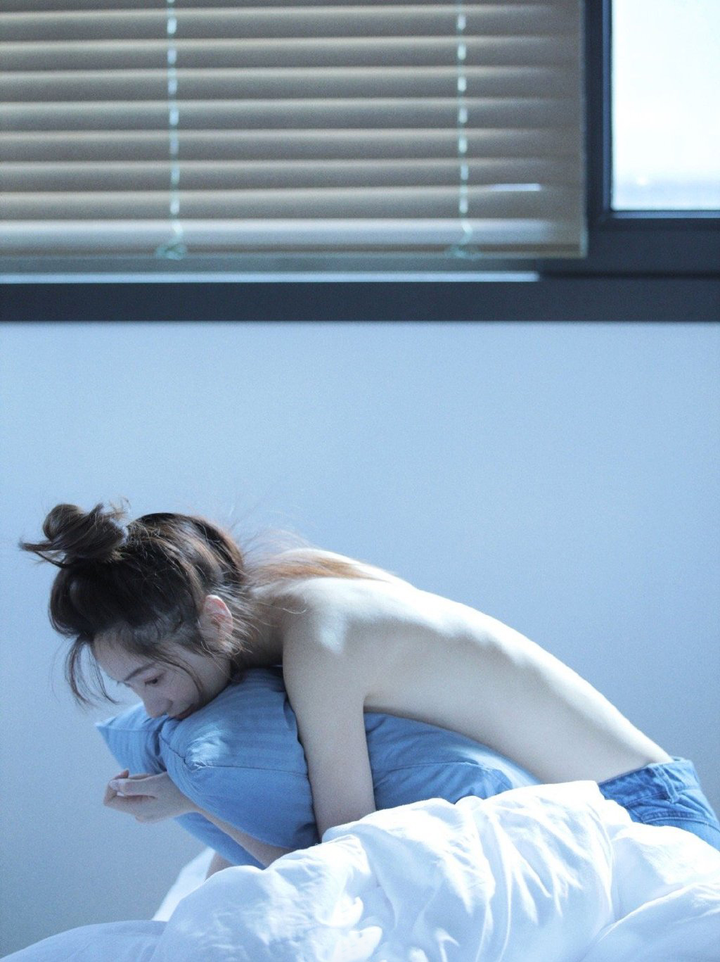 清纯美女妩媚撩人嫩模小表情图片 4