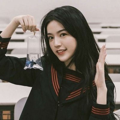 好看的意境女生头像图片