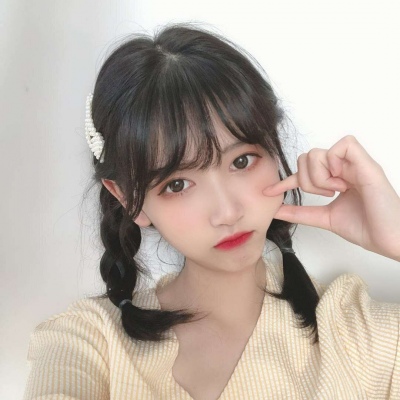 qq两个人头像女