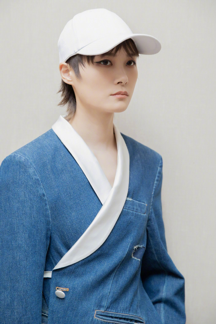四川妹子明星李宇春图片 4