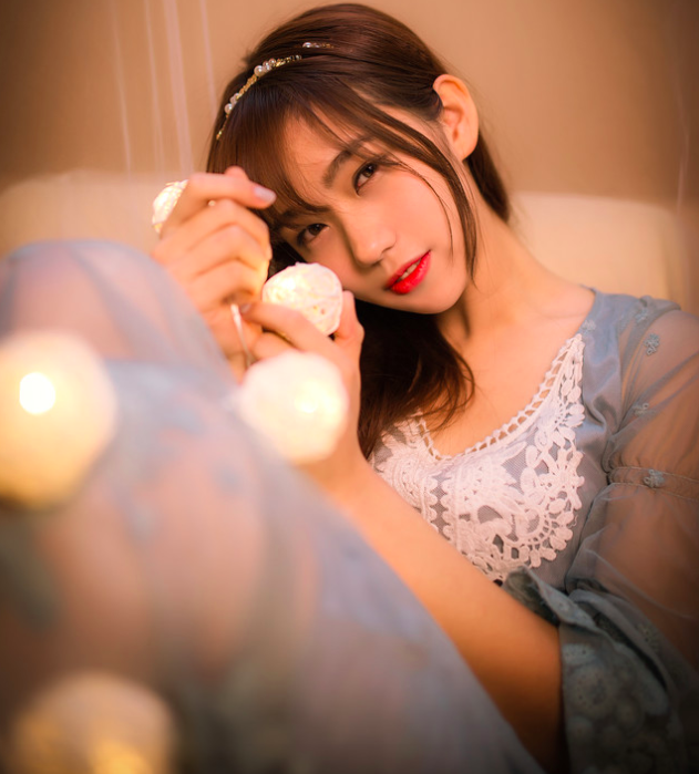 蓝色童话里的清纯美女唯美梦境图片 4