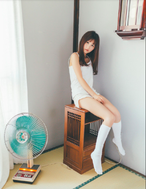 长发mm居家生活私房美照 8