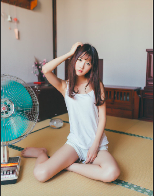 长发mm居家生活私房美照 9