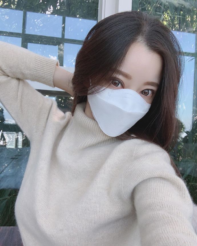 氧气女神口罩下的美颜盛世自拍照 3