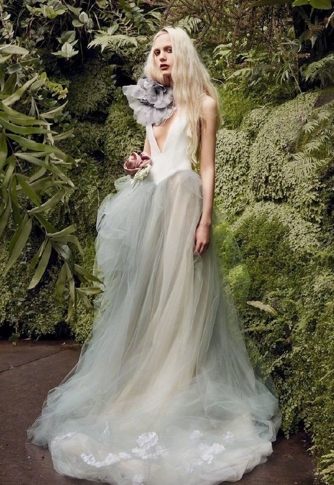 Vera Wang2020轻盈冬季婚纱图片