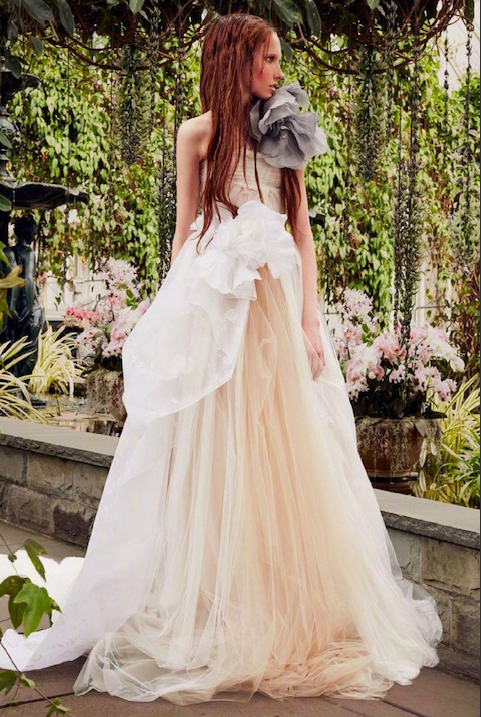 Vera Wang2020轻盈冬季婚纱图片 3