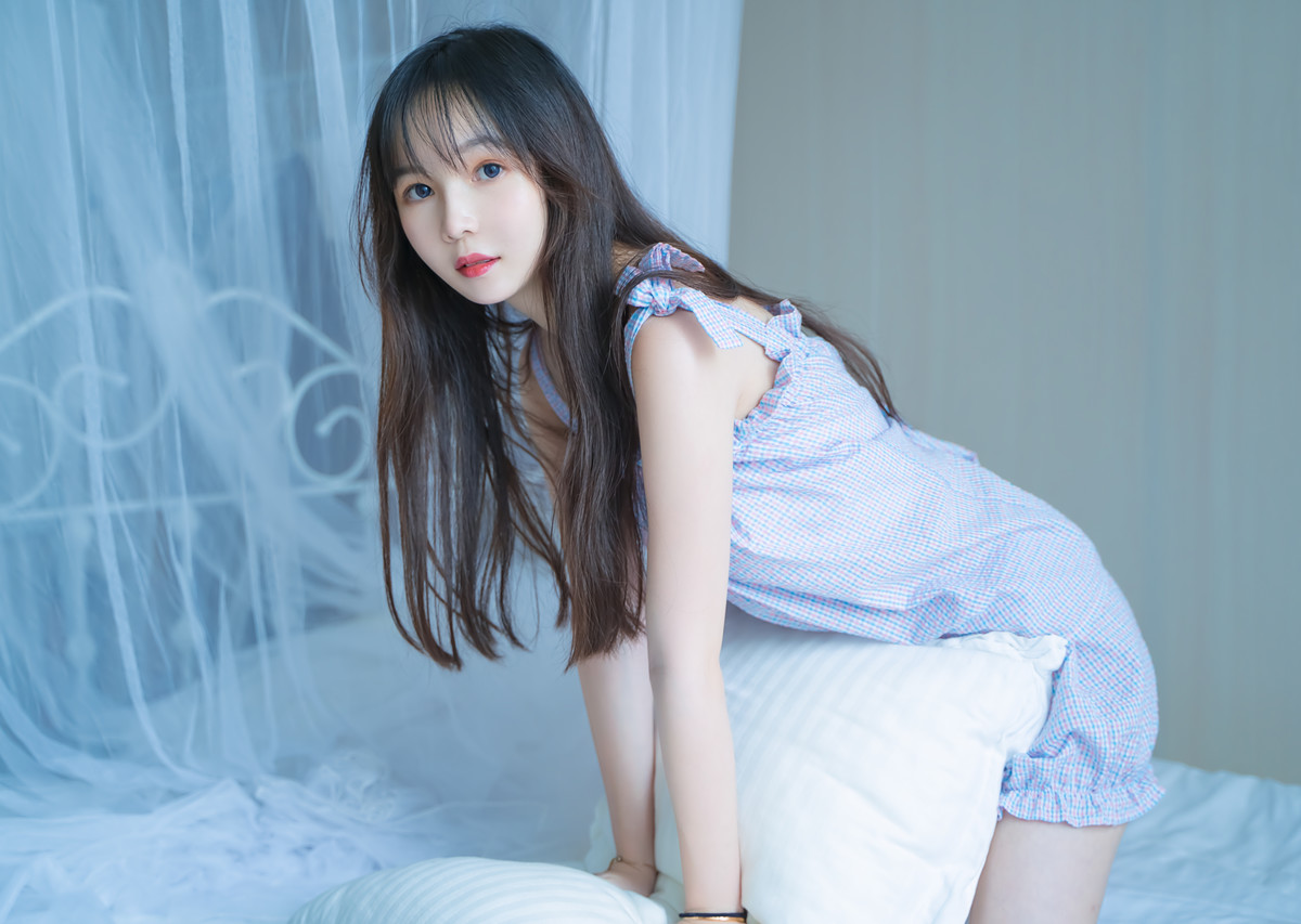 私房女孩白嫩皮肤美腿诱人写真图片 7