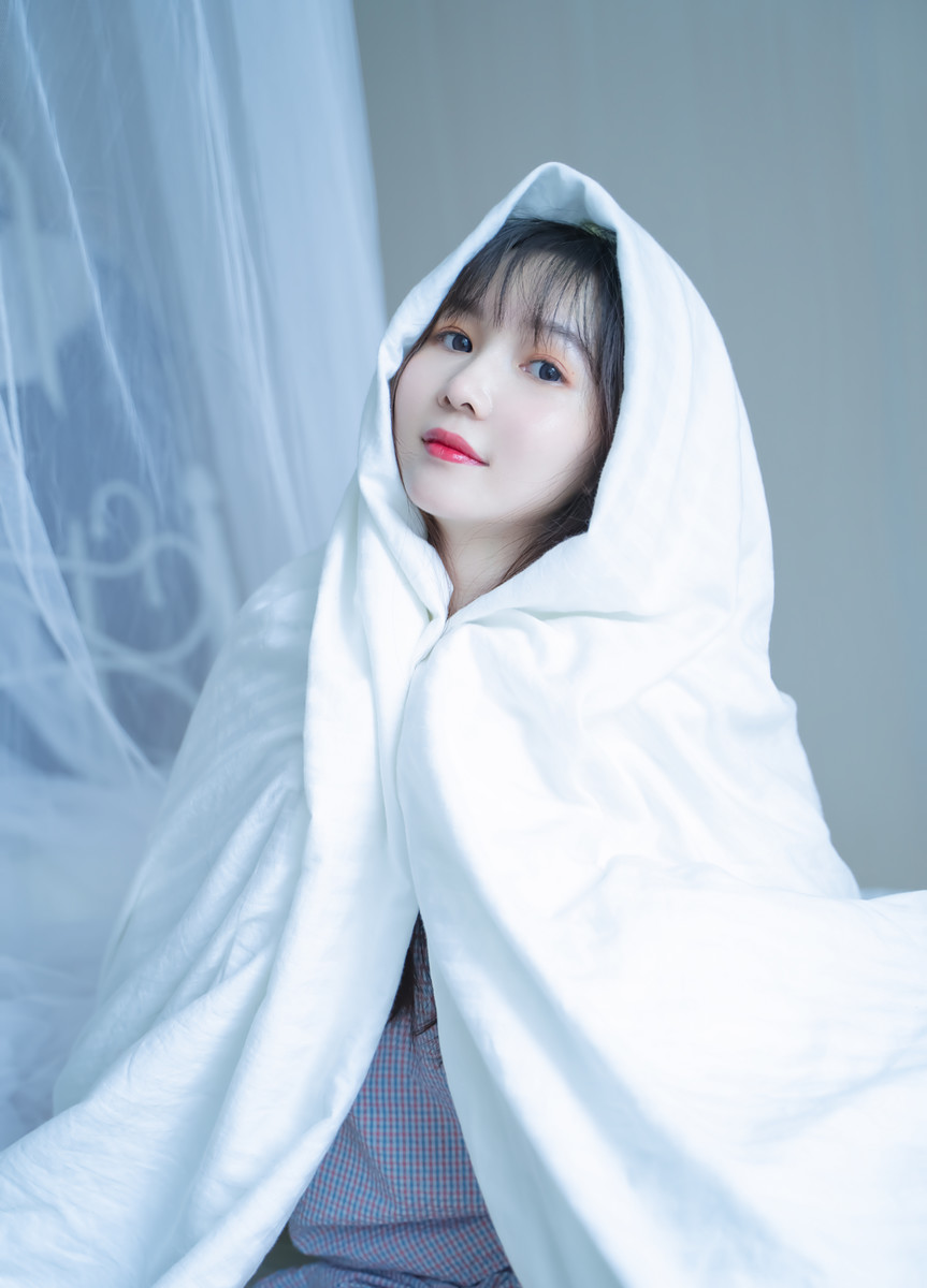私房女孩白嫩皮肤美腿诱人写真图片 11